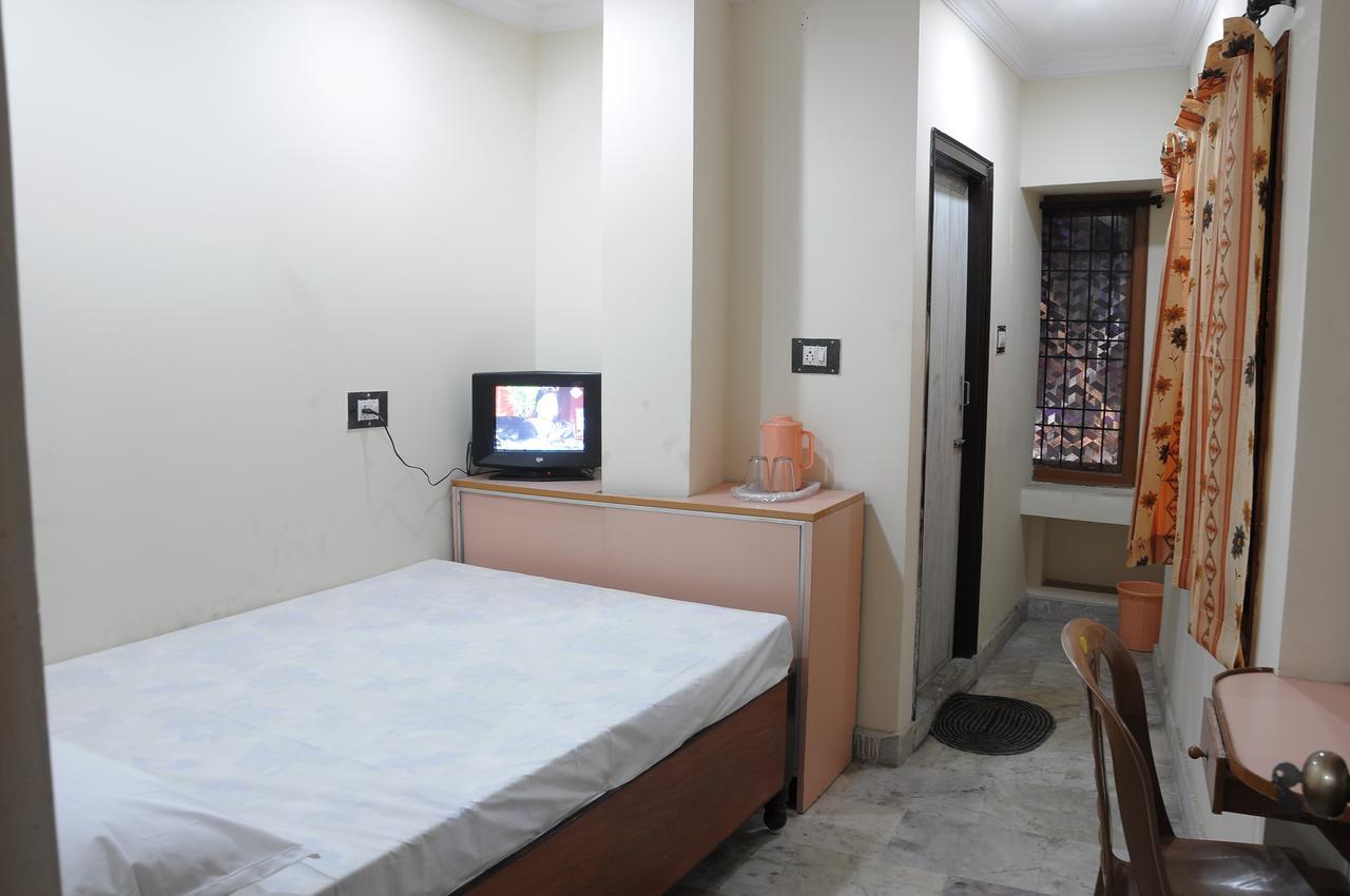 Vani Lodge Visakhapatnam Zewnętrze zdjęcie